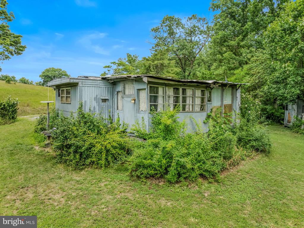 175 PHEASANT LANE