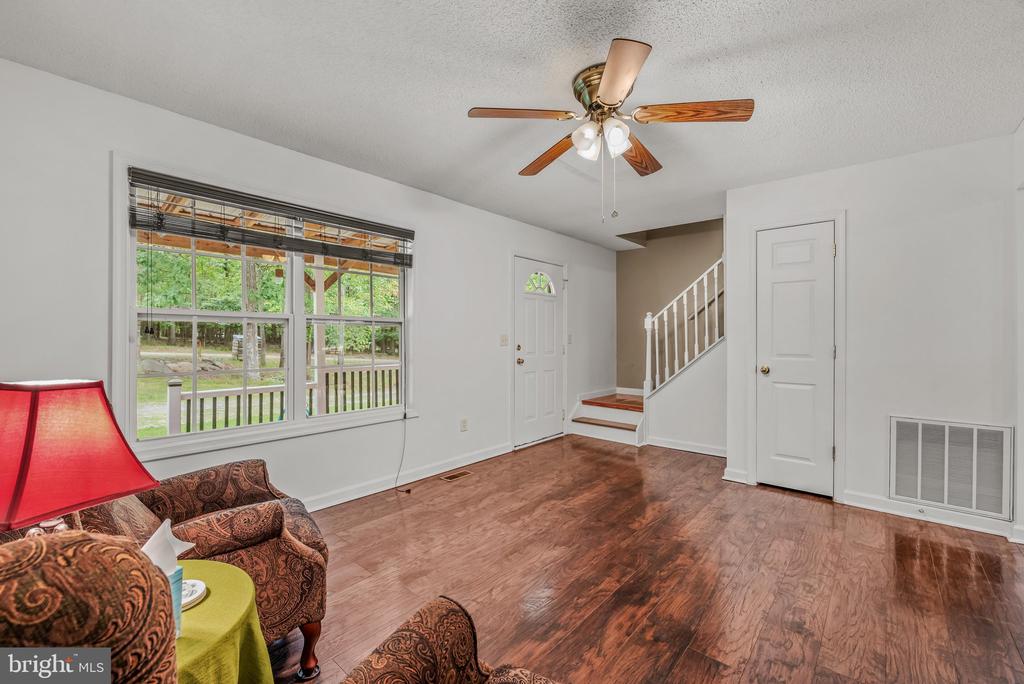 37 PAYNES LANE
