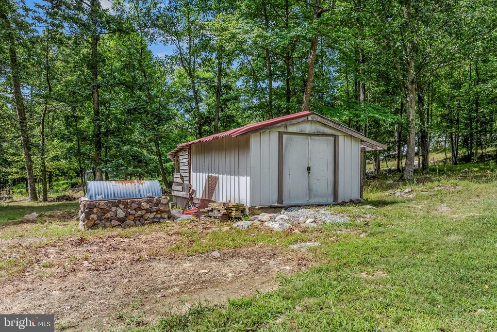 37 PAYNES LANE