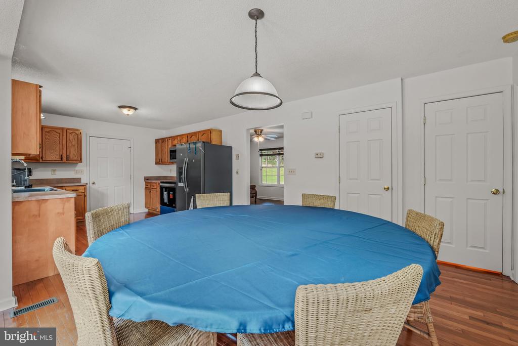 37 PAYNES LANE