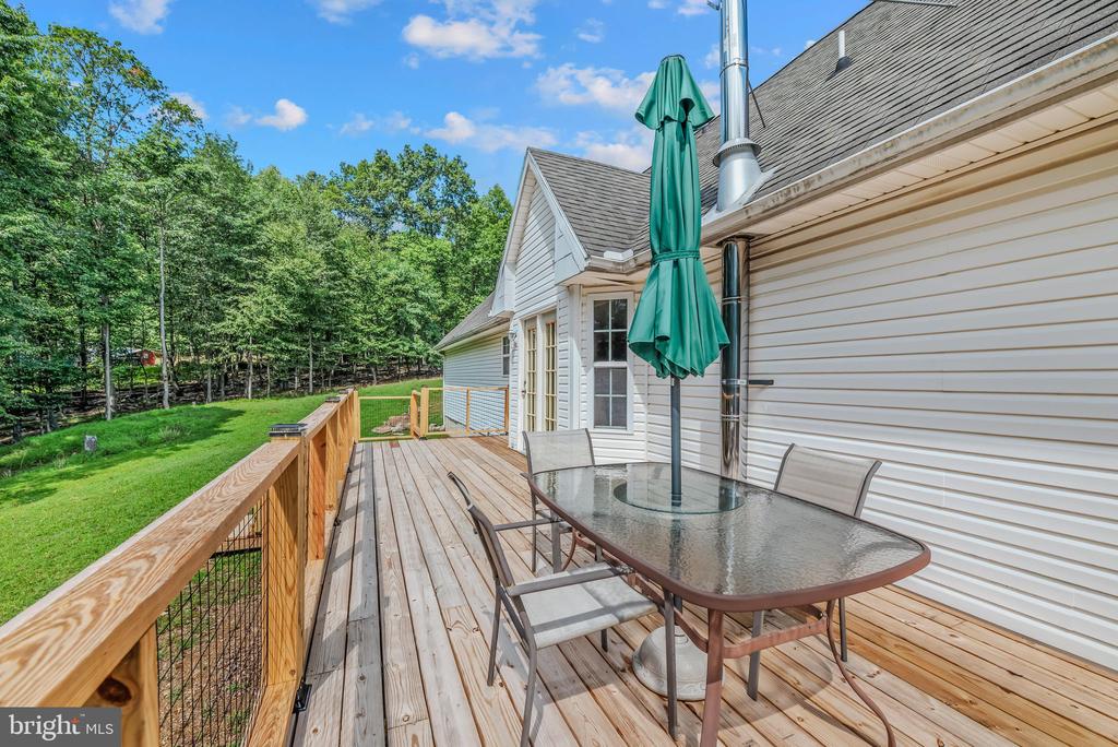 37 PAYNES LANE