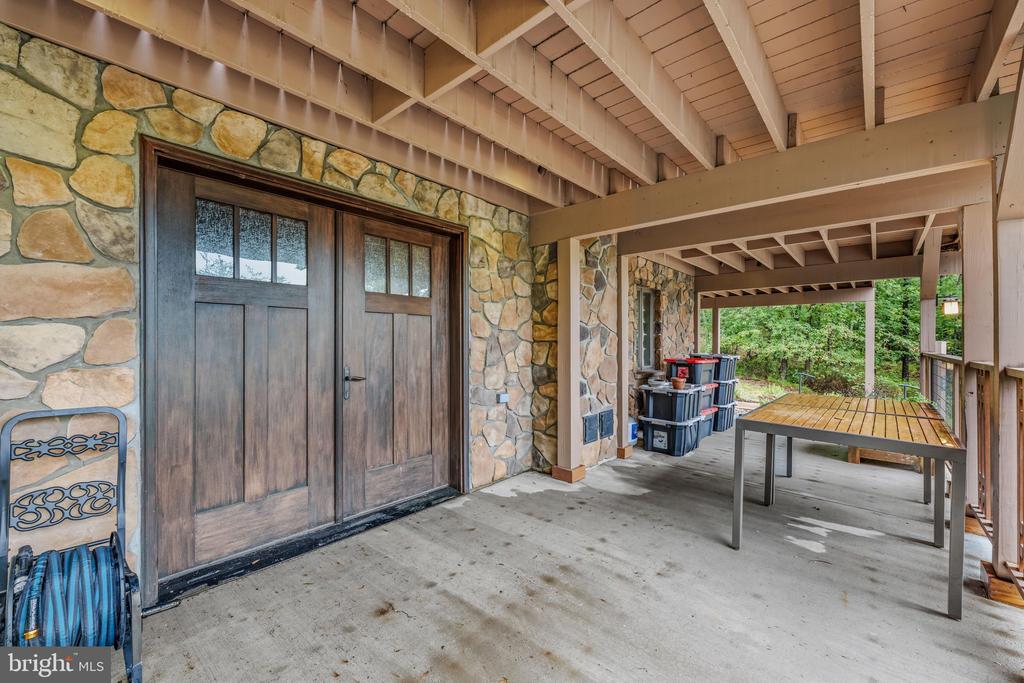 18 DONEGAL LANE