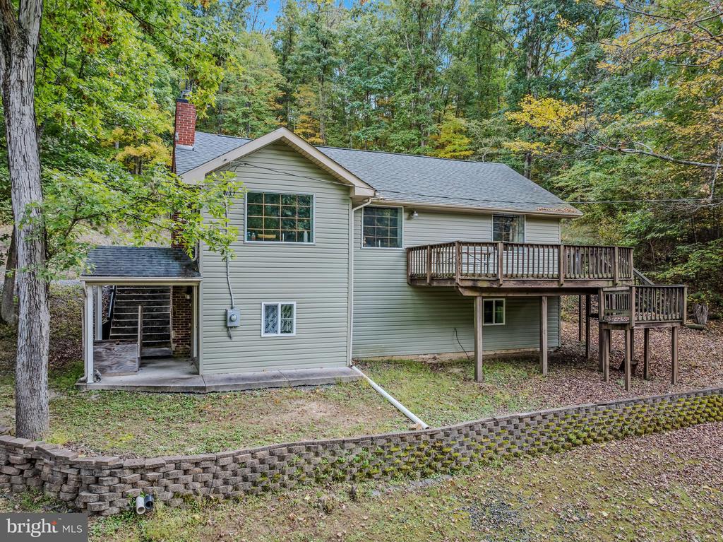 7183 CACAPON ROAD