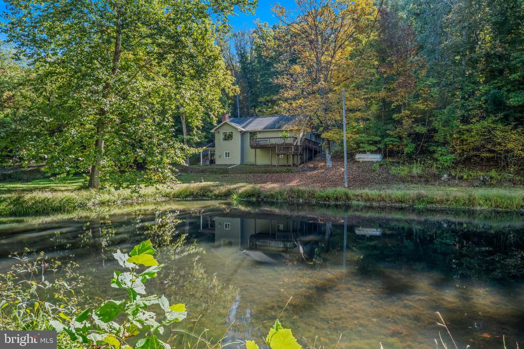 7183 CACAPON ROAD