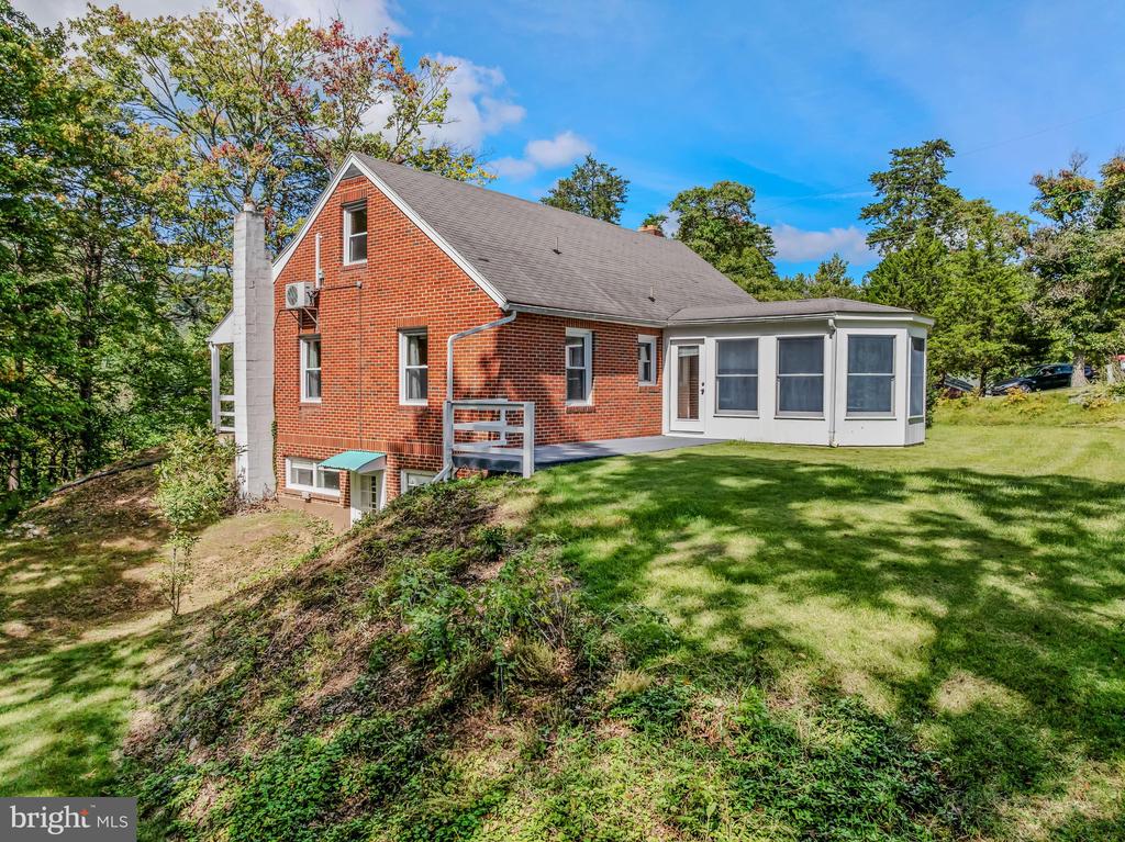 120 MERRYWOODS DRIVE