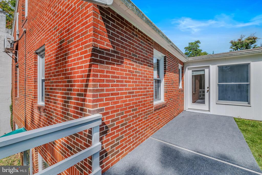 120 MERRYWOODS DRIVE