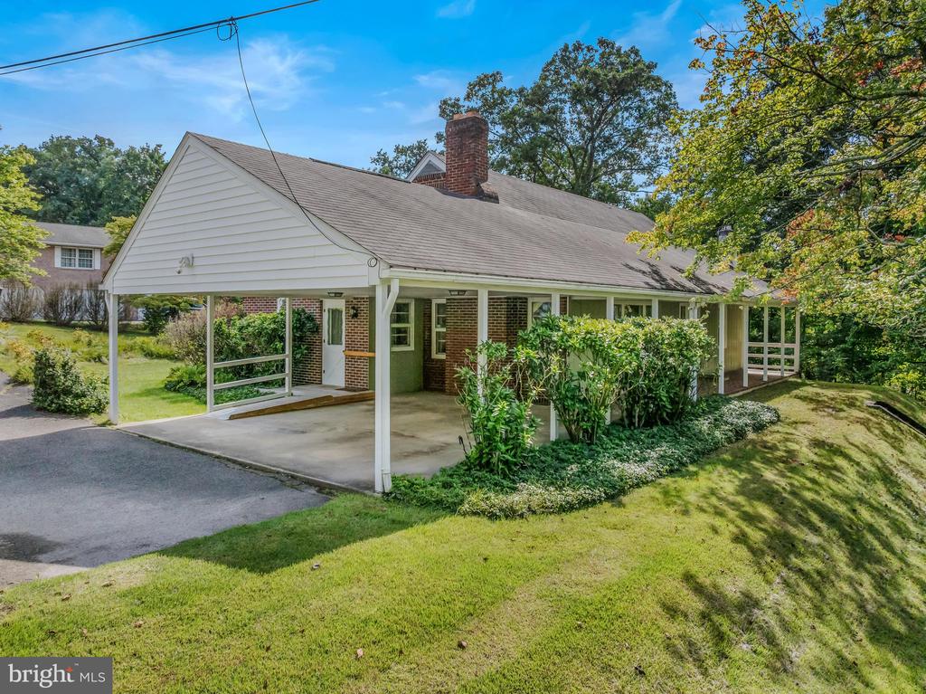 120 MERRYWOODS DRIVE