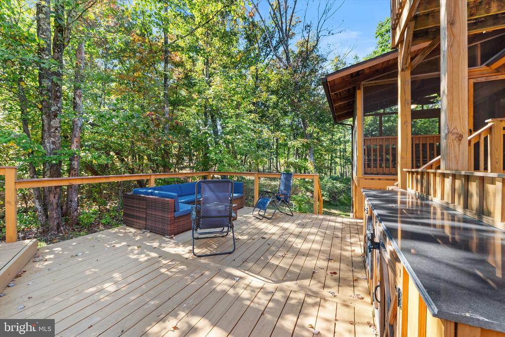 819 CANNON DRIVE