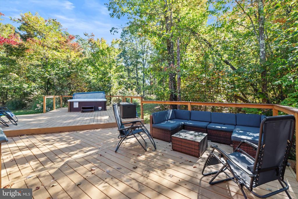 819 CANNON DRIVE