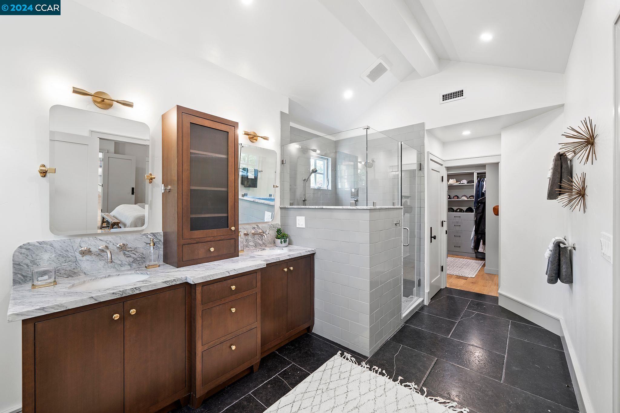 228 Castle Glen Rd
