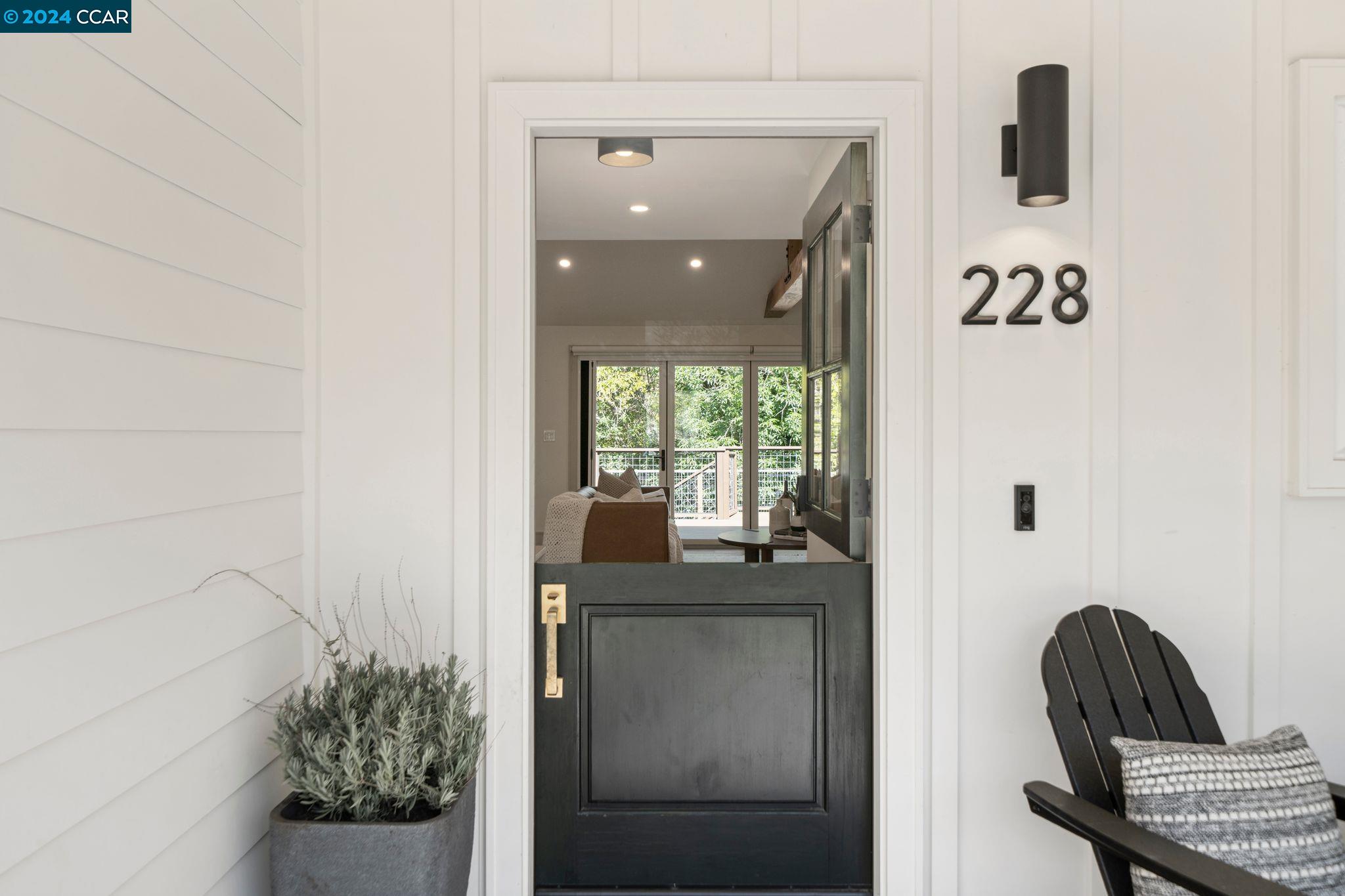 228 Castle Glen Rd