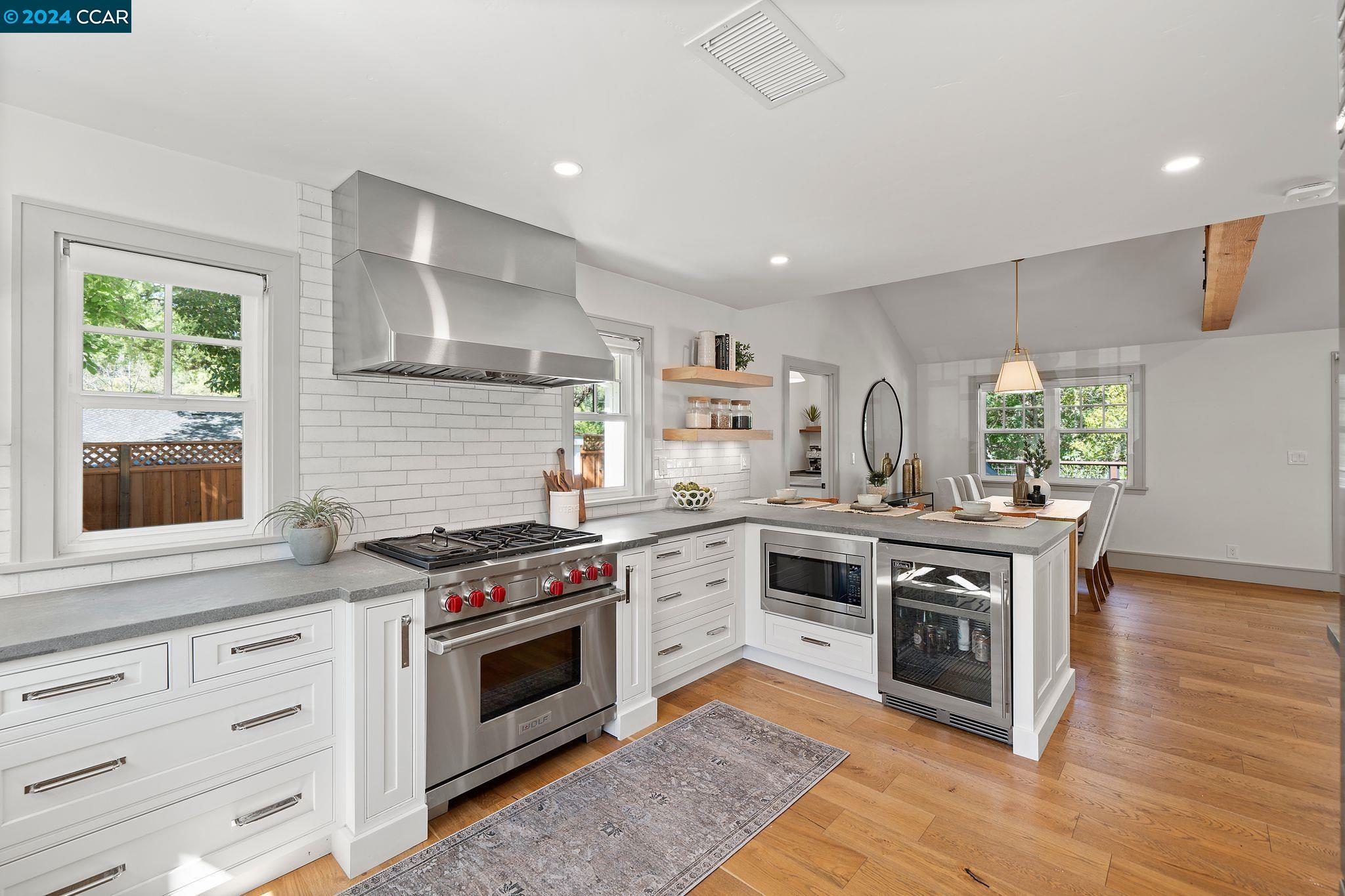 228 Castle Glen Rd