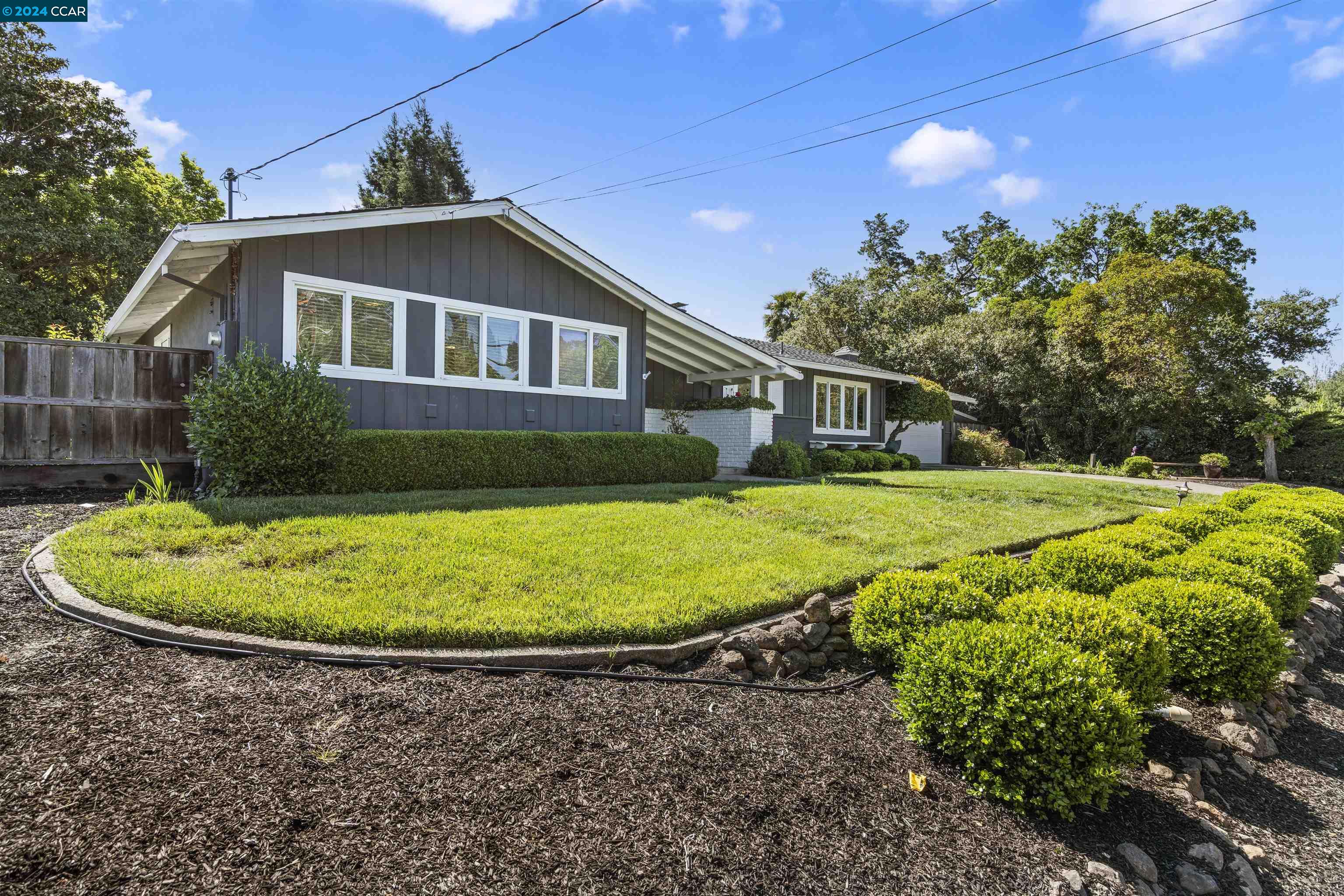 618 Lucas Dr