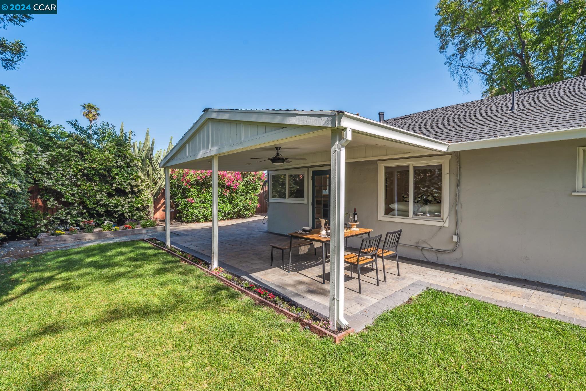 22 Dawn Dr