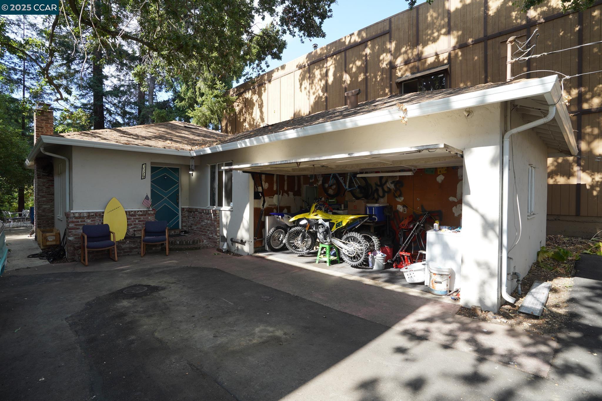 3533 Plaza Way