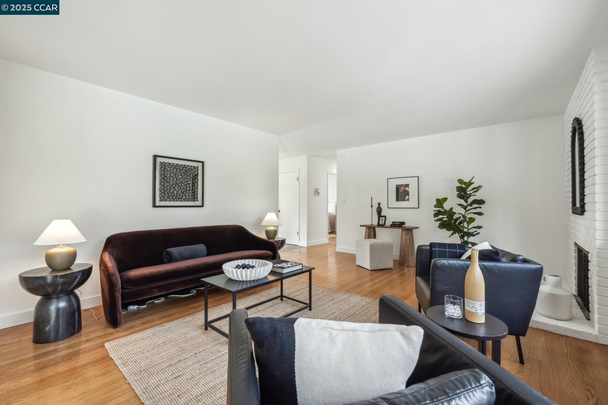 222 Contessa Ct