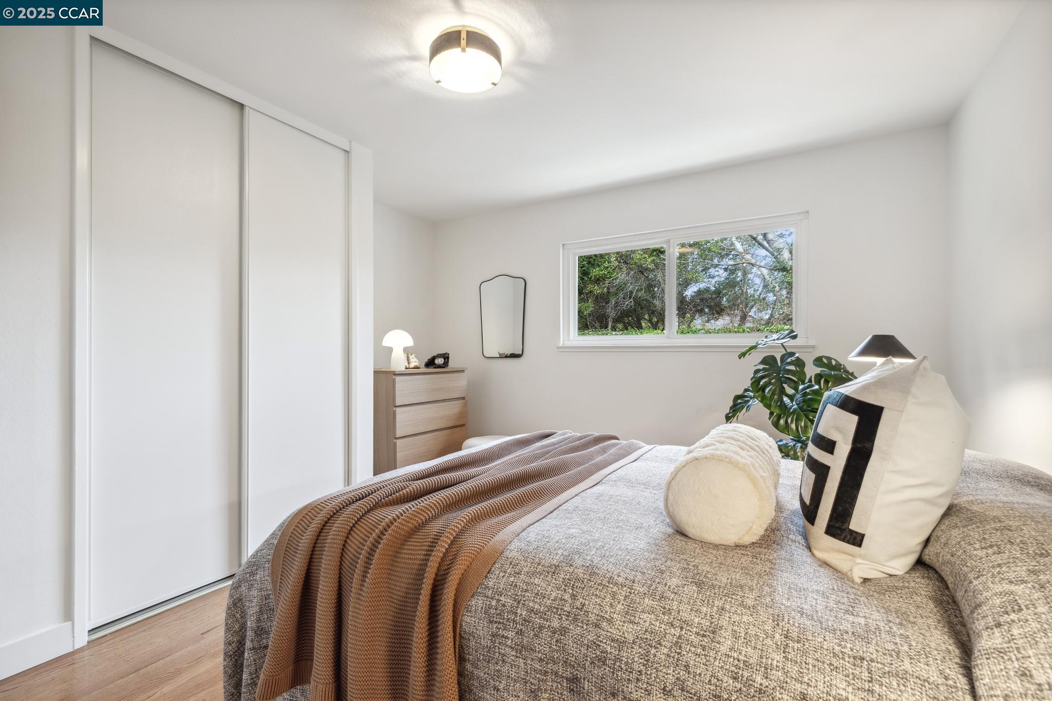 222 Contessa Ct