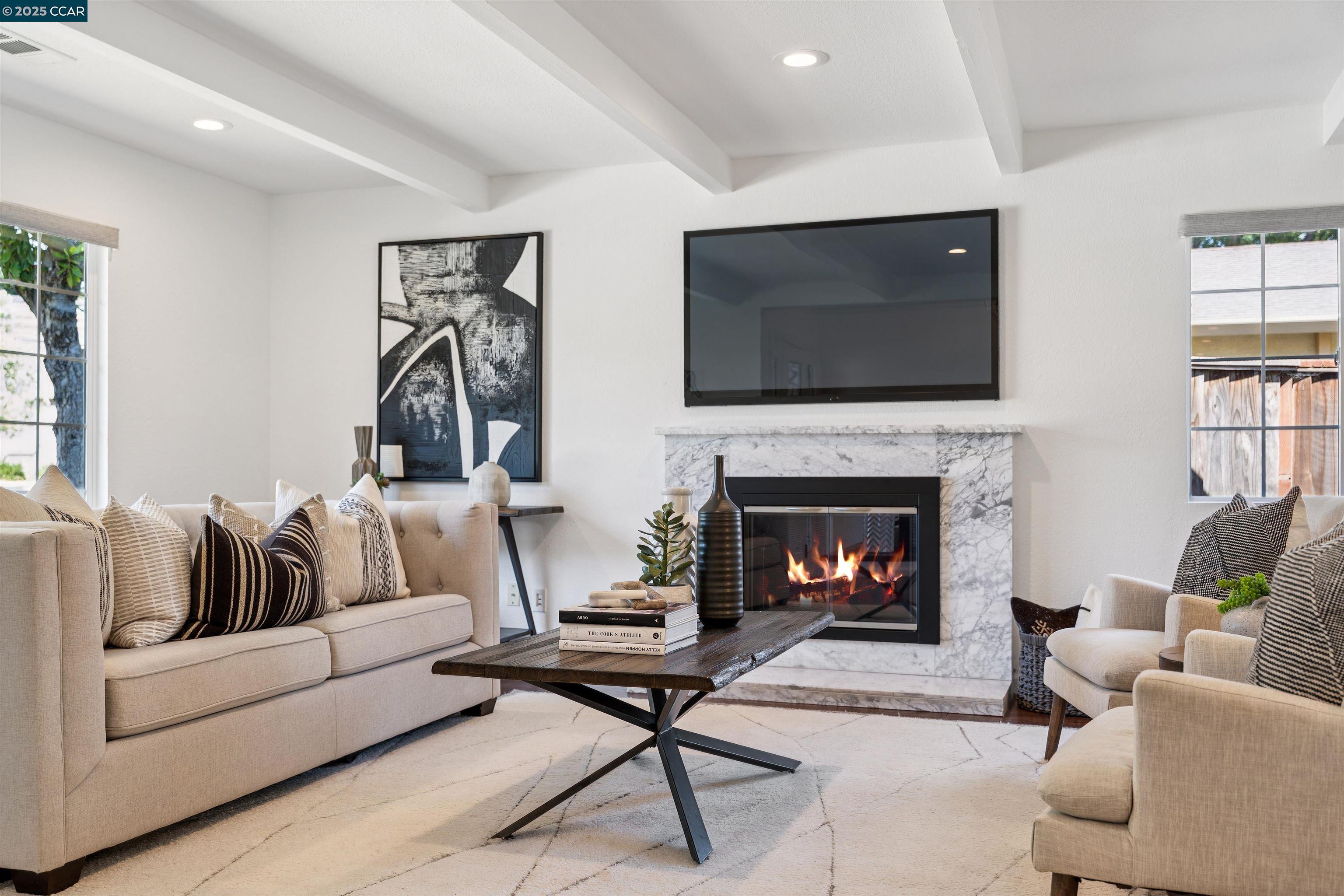 1519 Sunny Ct