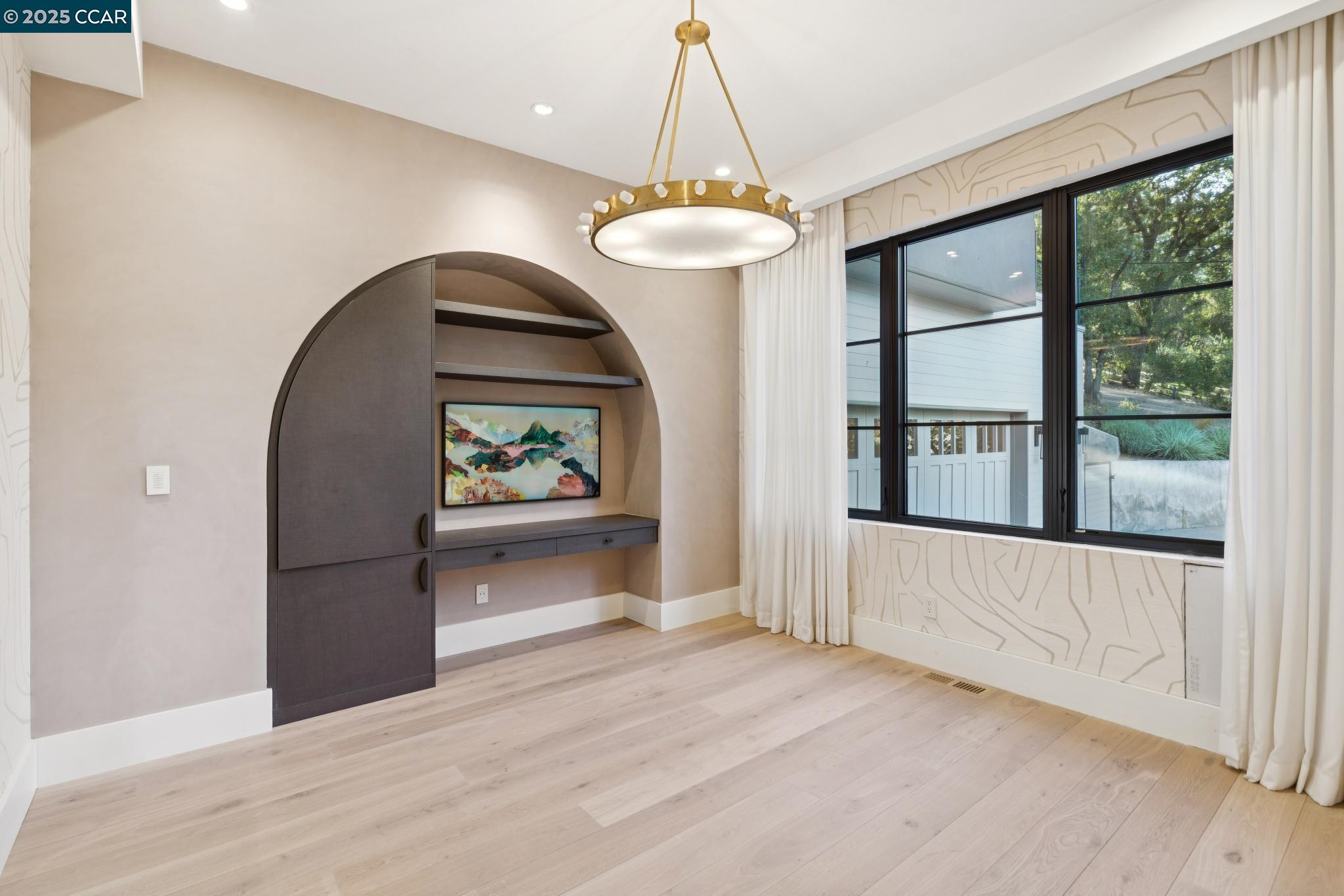 3647 Happy Valley Road