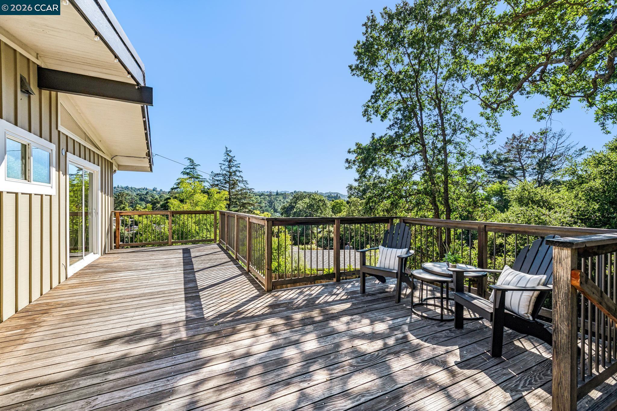 3241 Judith Ln