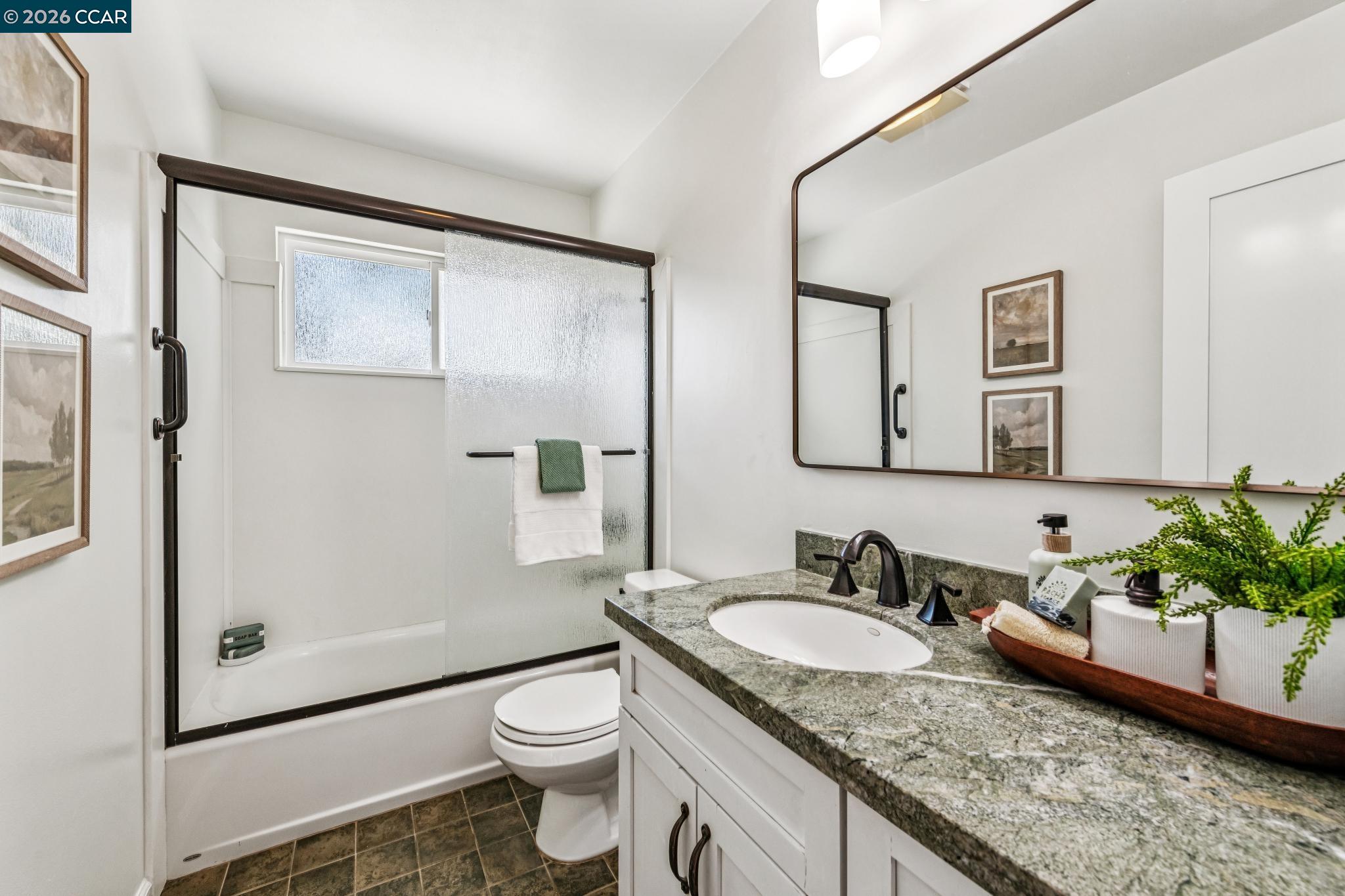 3241 Judith Ln