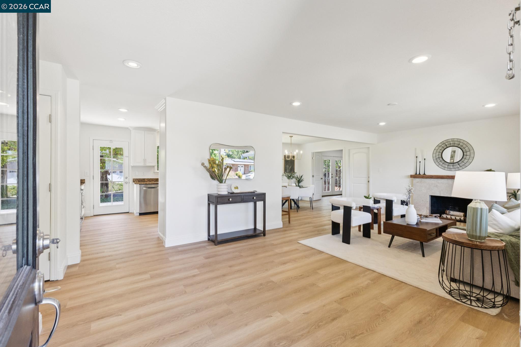 13 Anne Ct