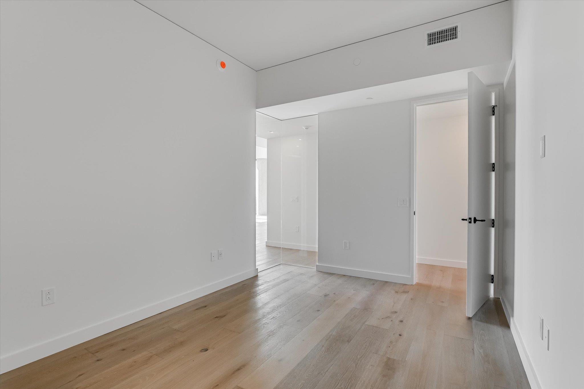 610 Davis ST # 3801