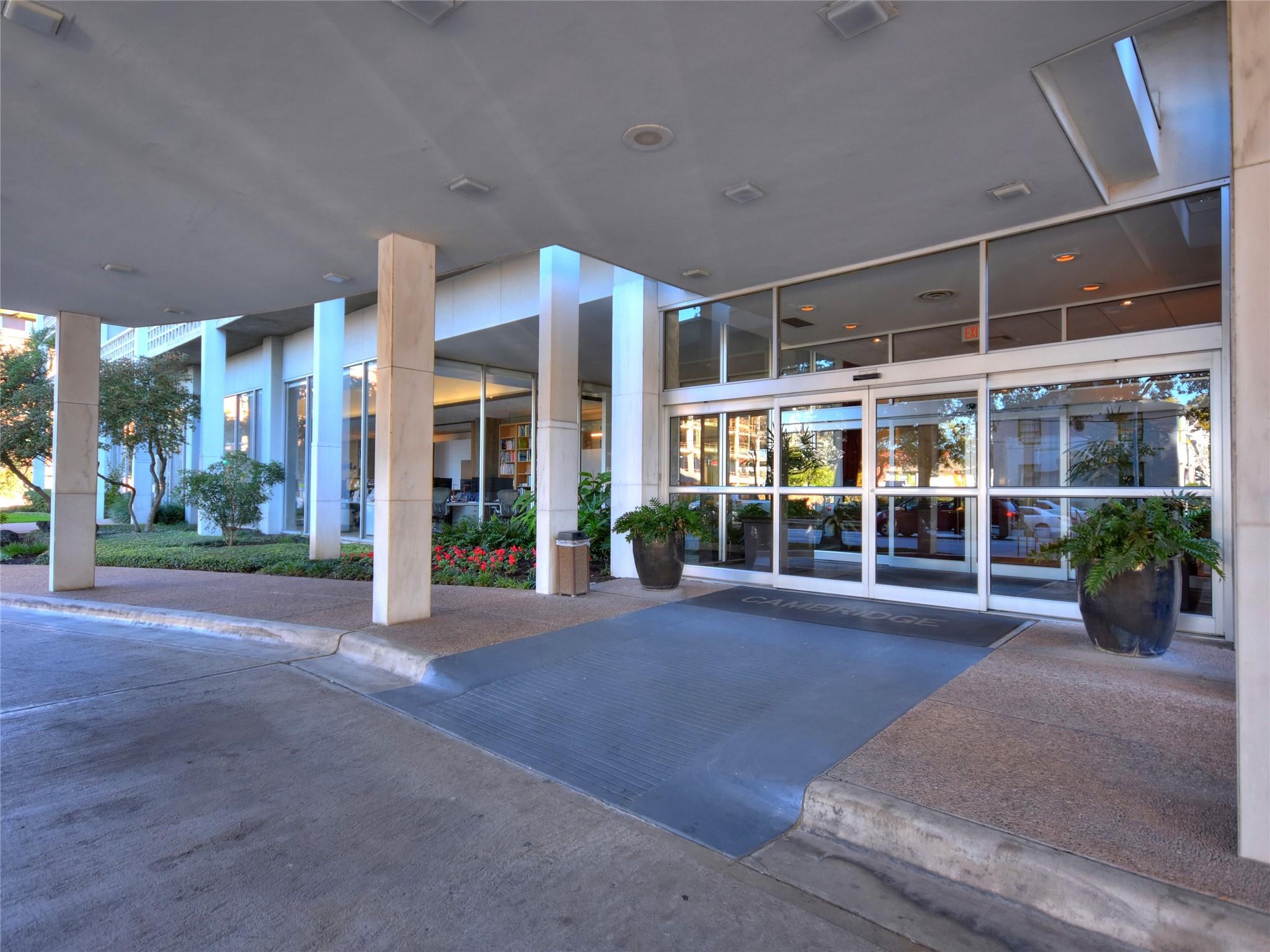 1801 Lavaca ST # 4D