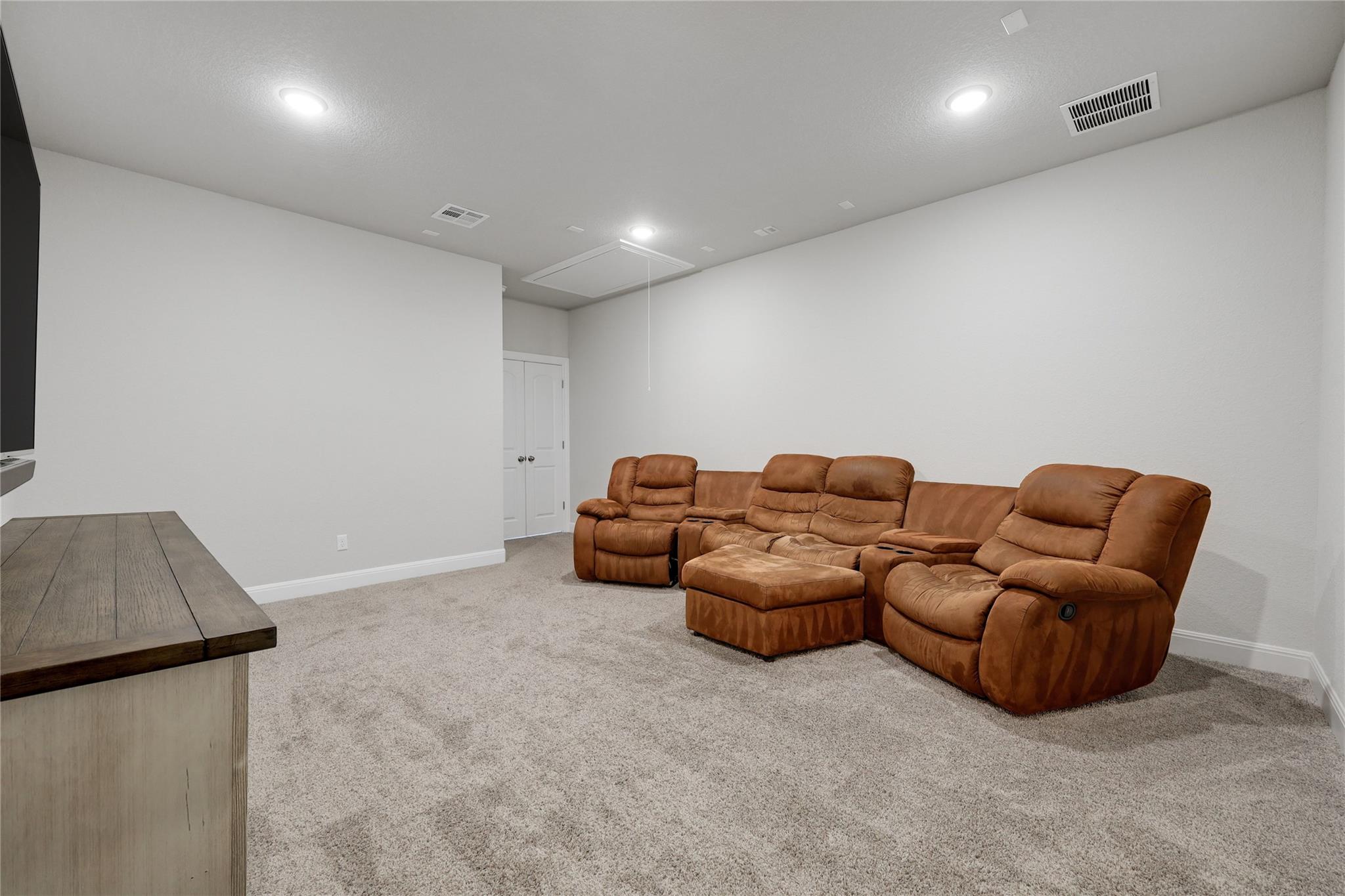 2913 Mossy Springs DR
