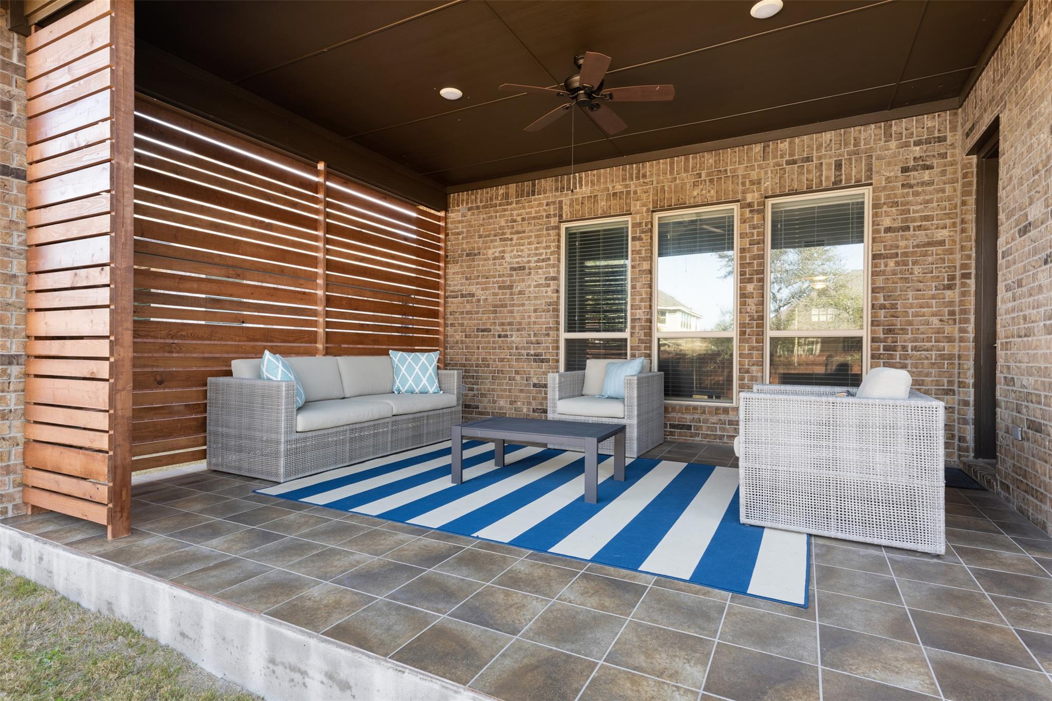 2913 Mossy Springs DR