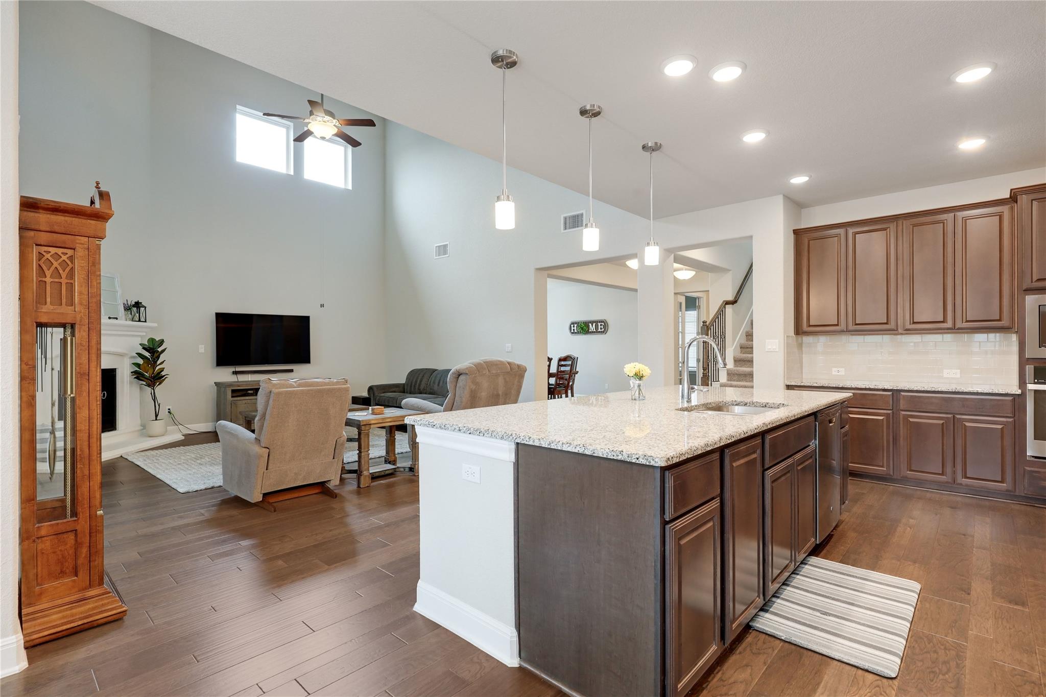 2913 Mossy Springs DR