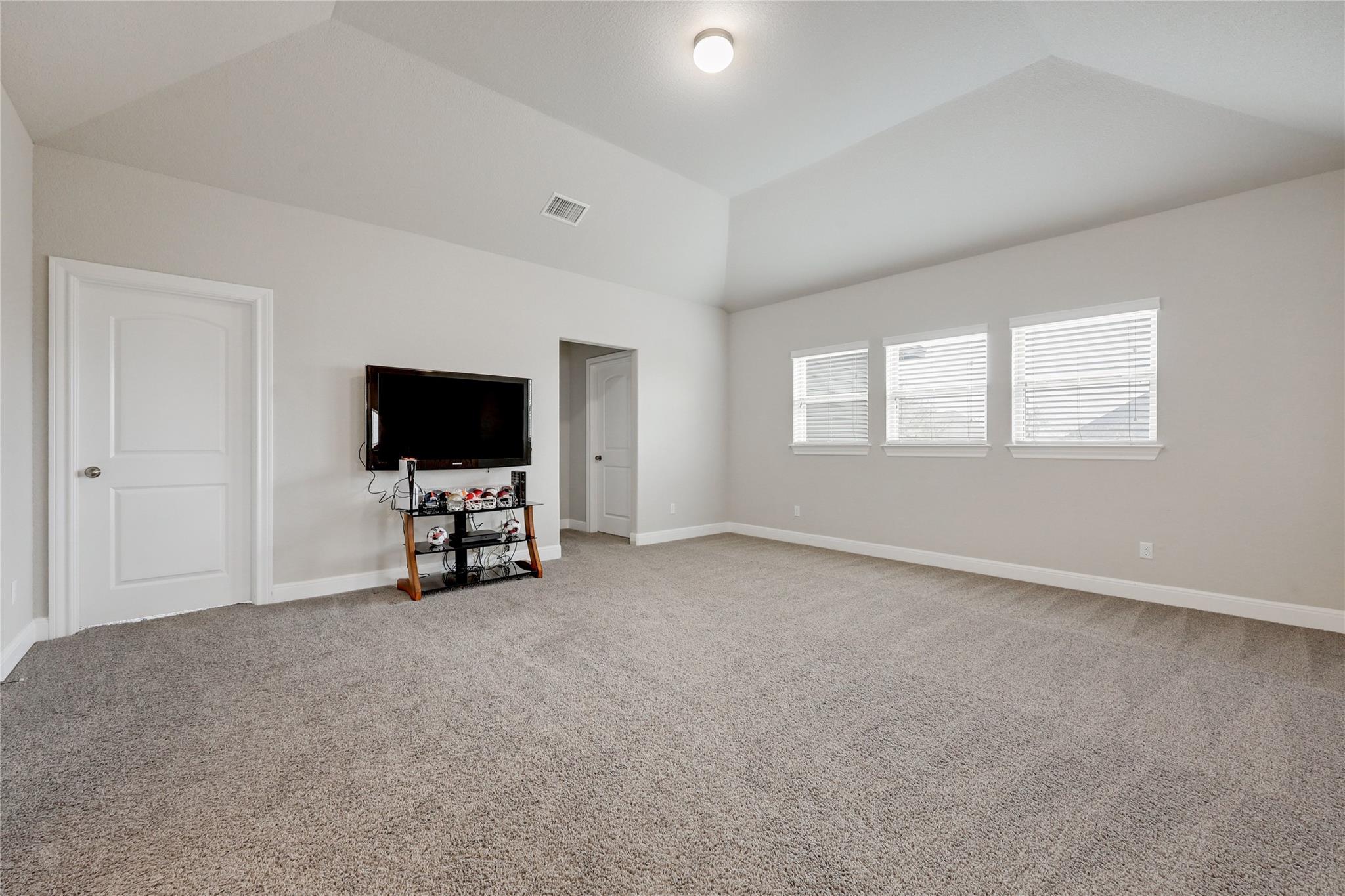 2913 Mossy Springs DR
