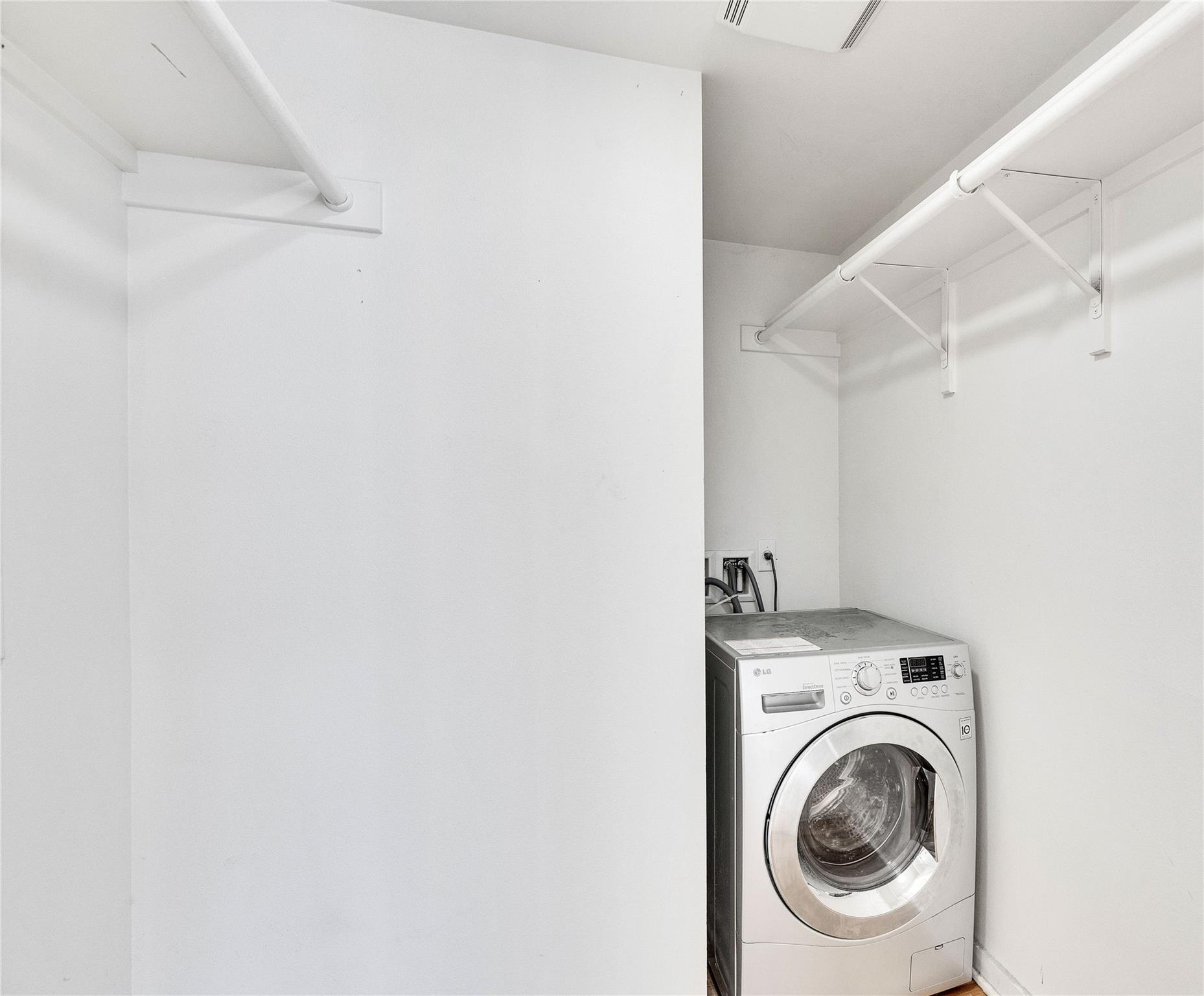 2200 Dickson DR # 217