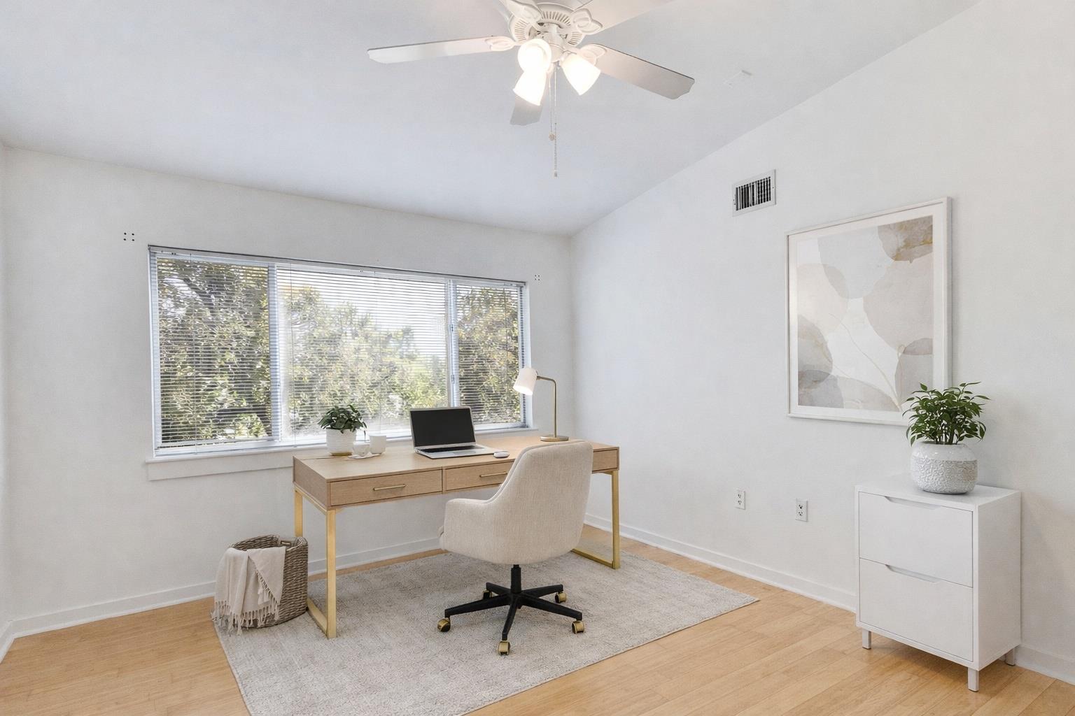 2200 Dickson DR # 217