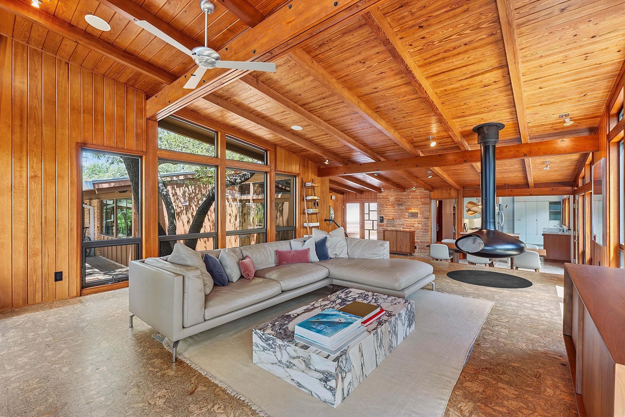 407 Almarion DR