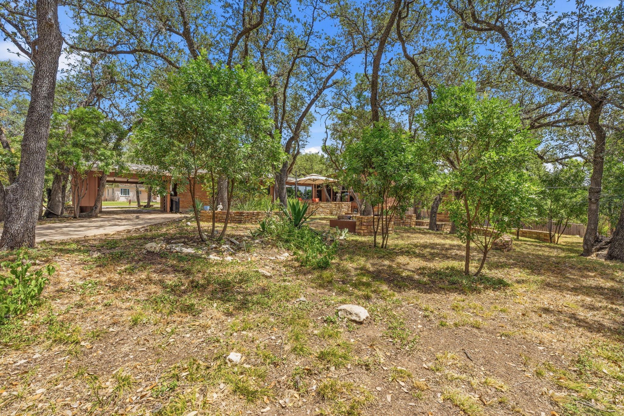 407 Almarion DR