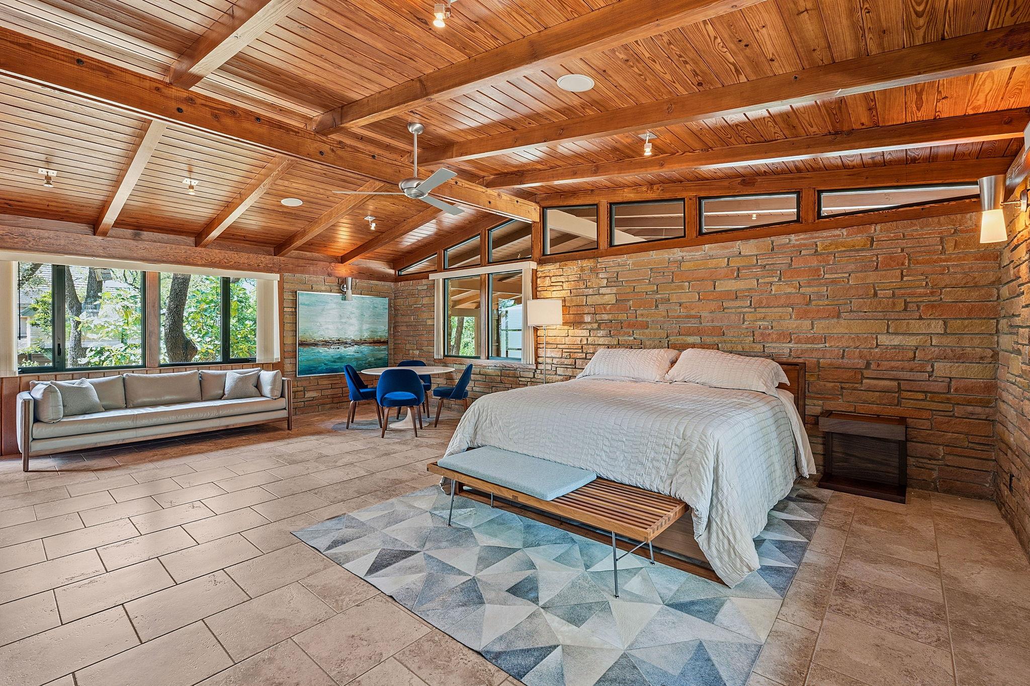 407 Almarion DR