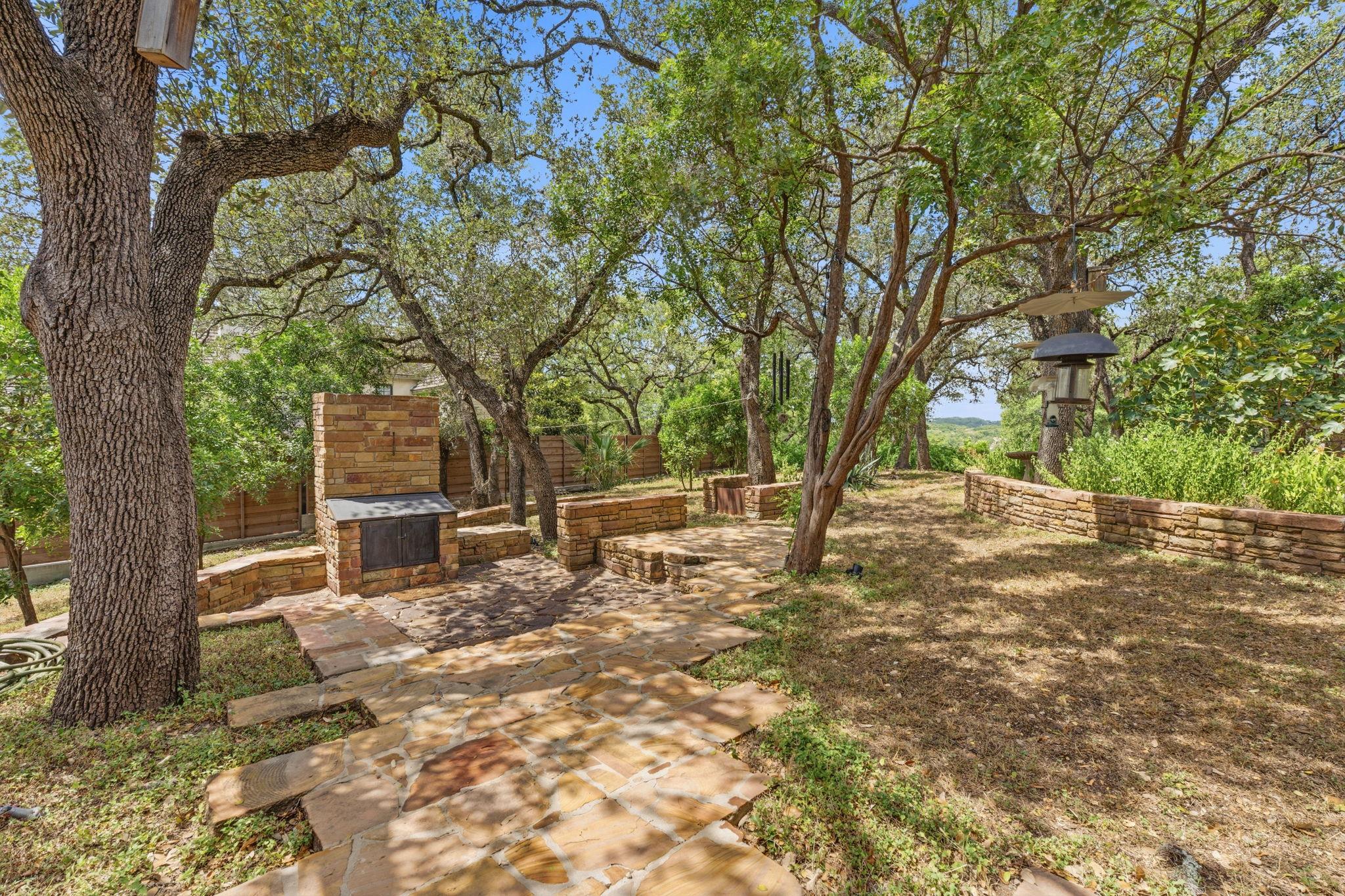 407 Almarion DR