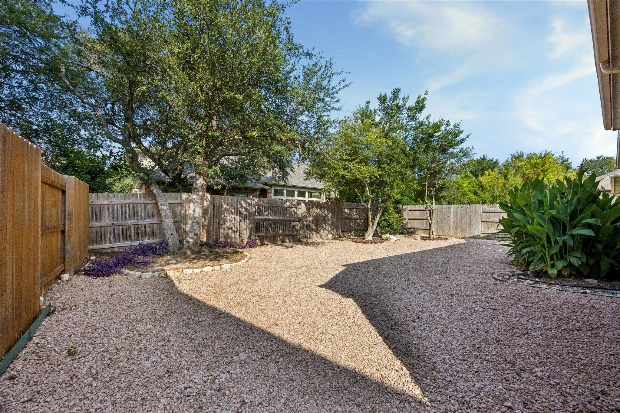 714 Edwards Walk DR