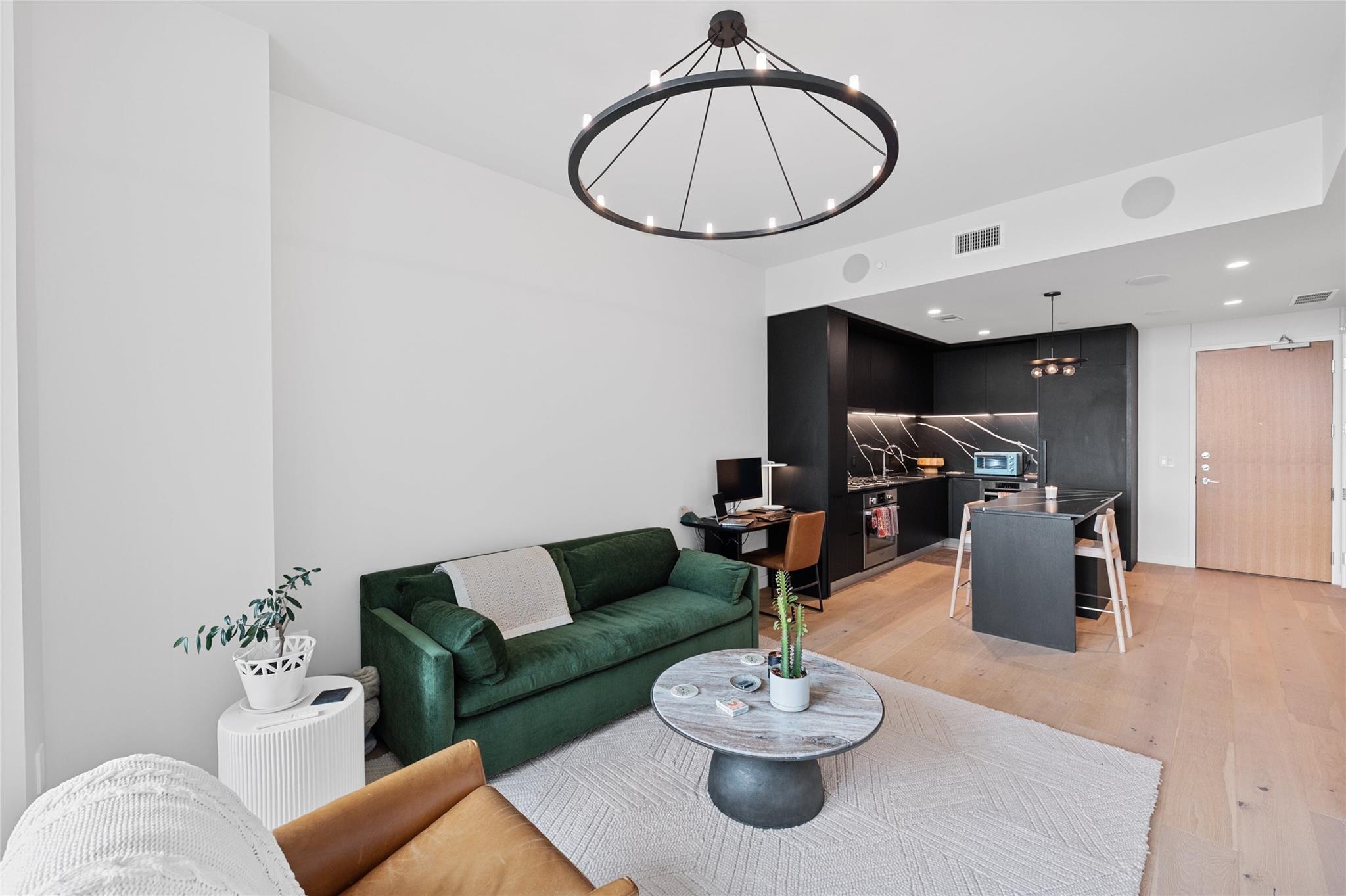 44 East Ave # 1504