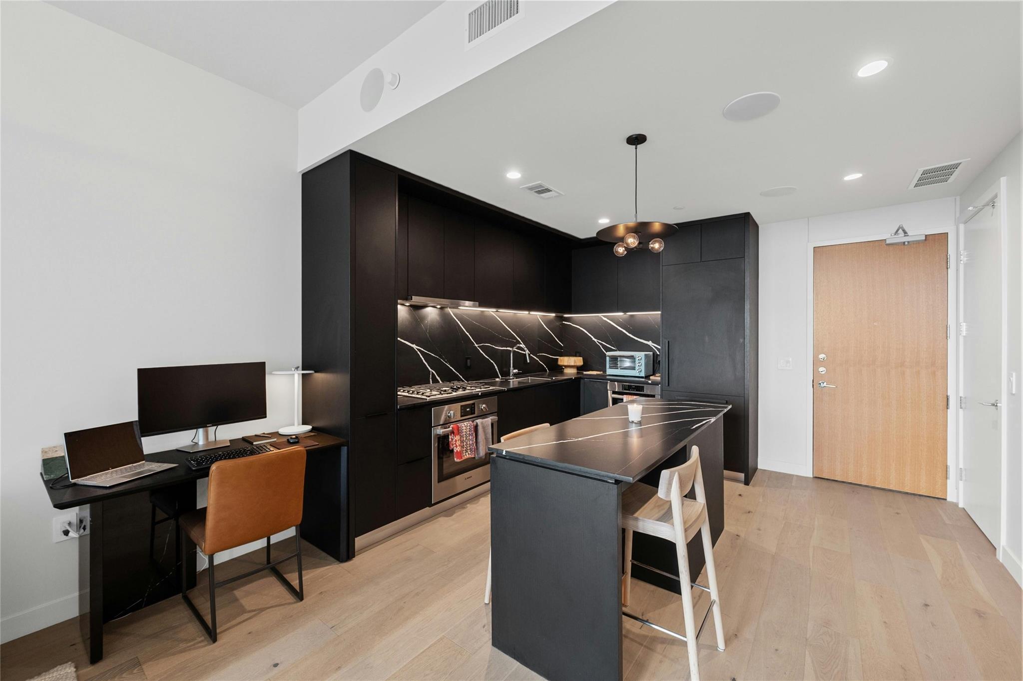 44 East Ave # 1504
