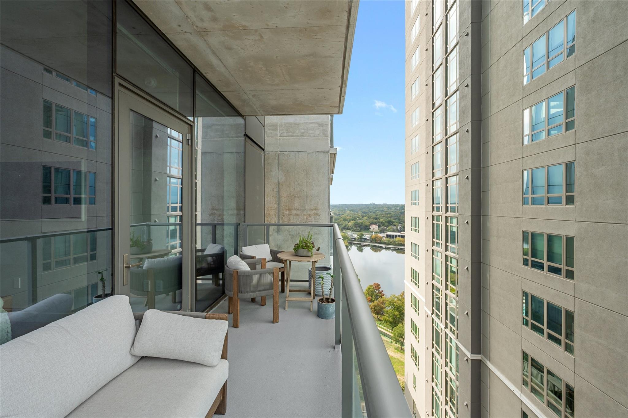 44 East Ave # 1504