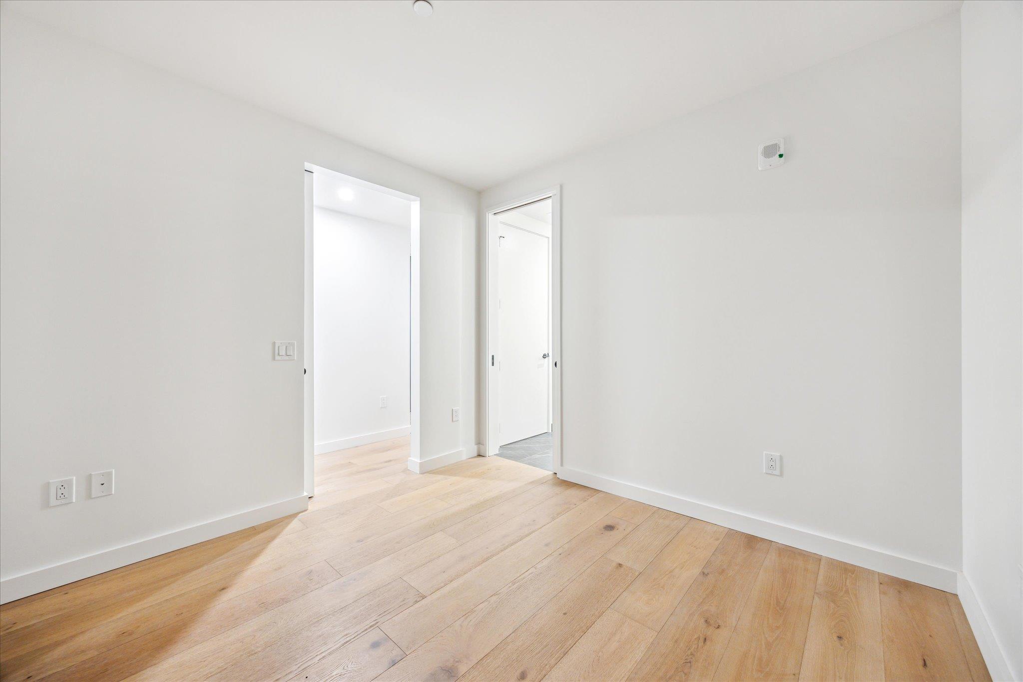 610 Davis ST # 2807