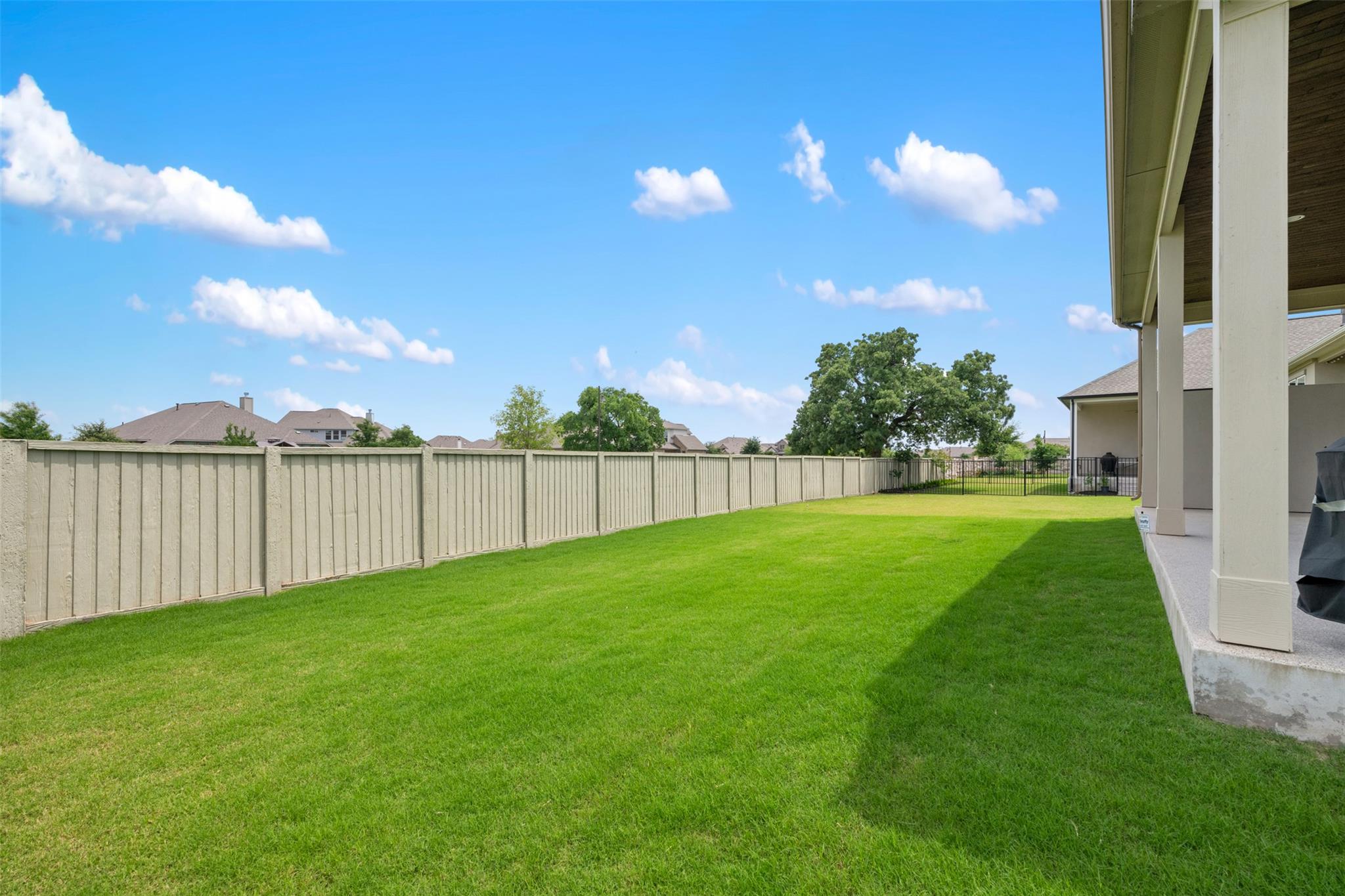 825 Faith DR