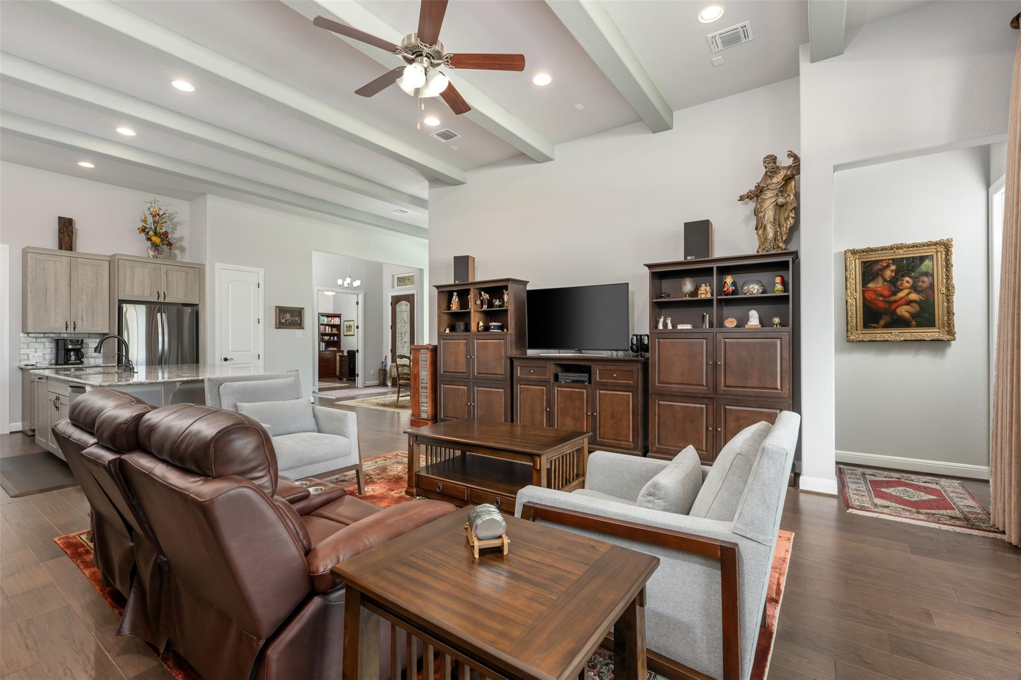 825 Faith DR