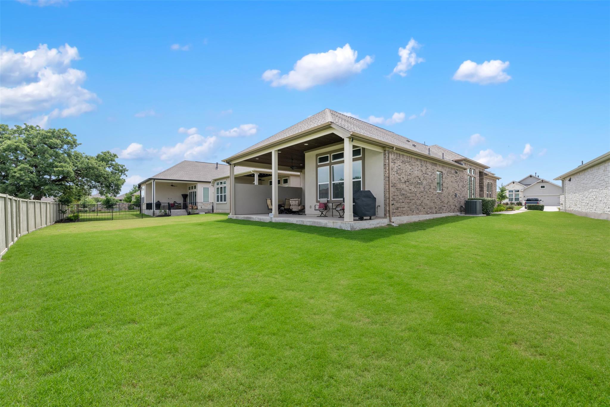 825 Faith DR
