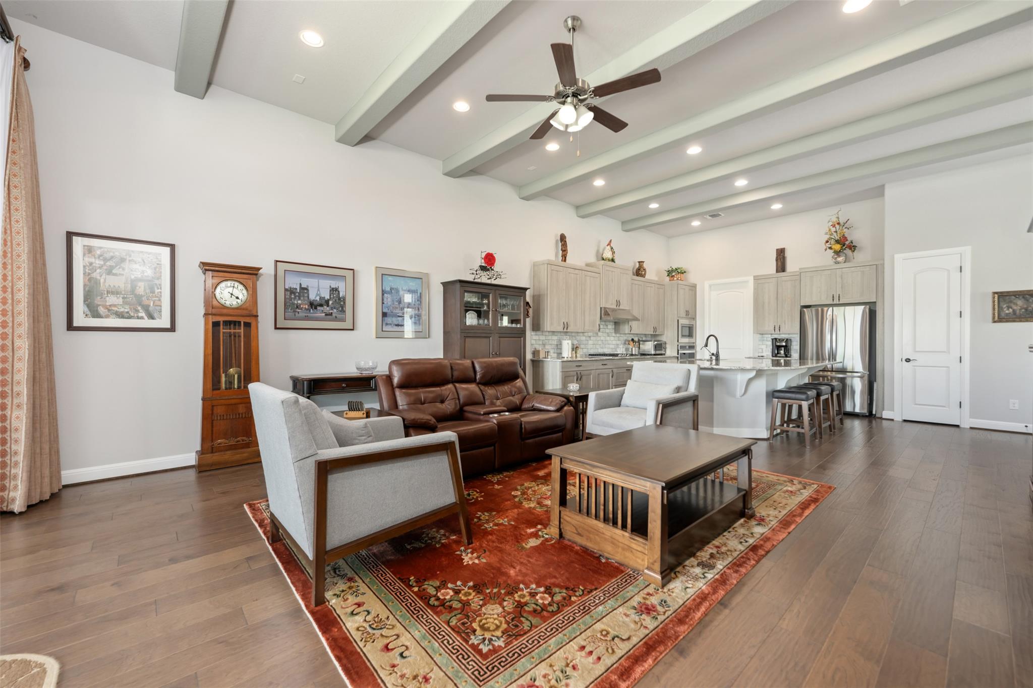 825 Faith DR