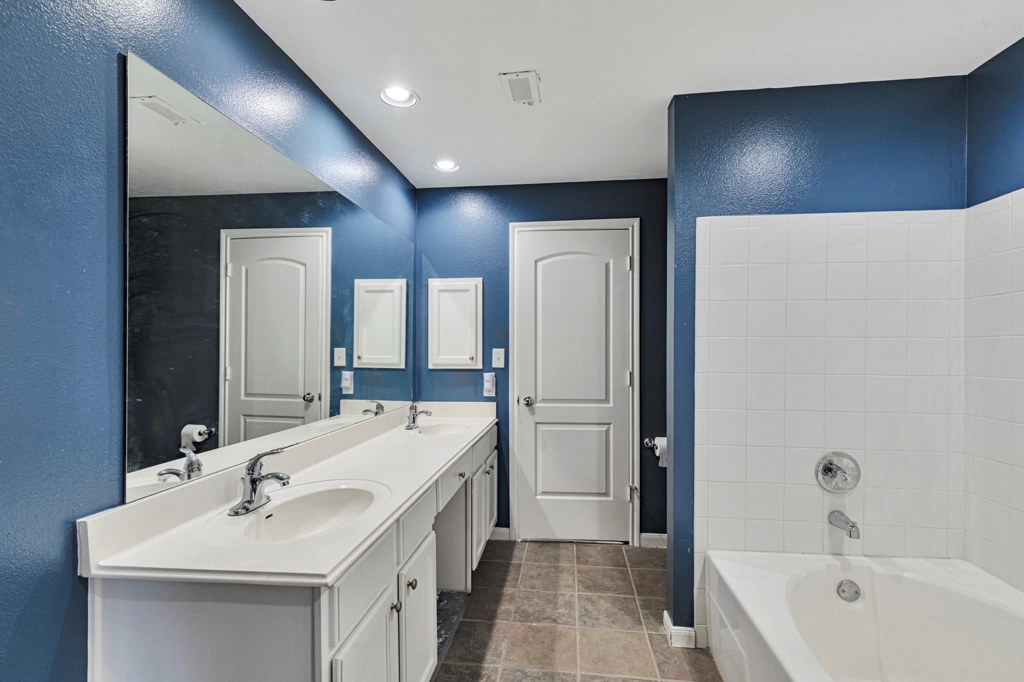 9525 N Capital Of Texas Highway # 124