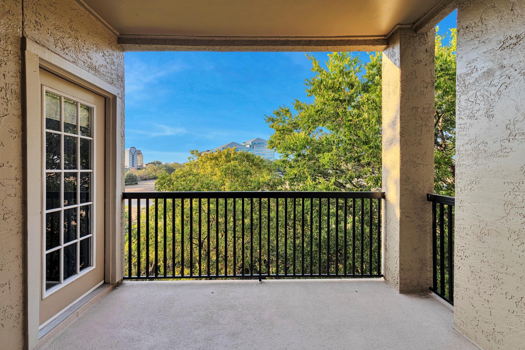 9525 N Capital Of Texas Highway # 124