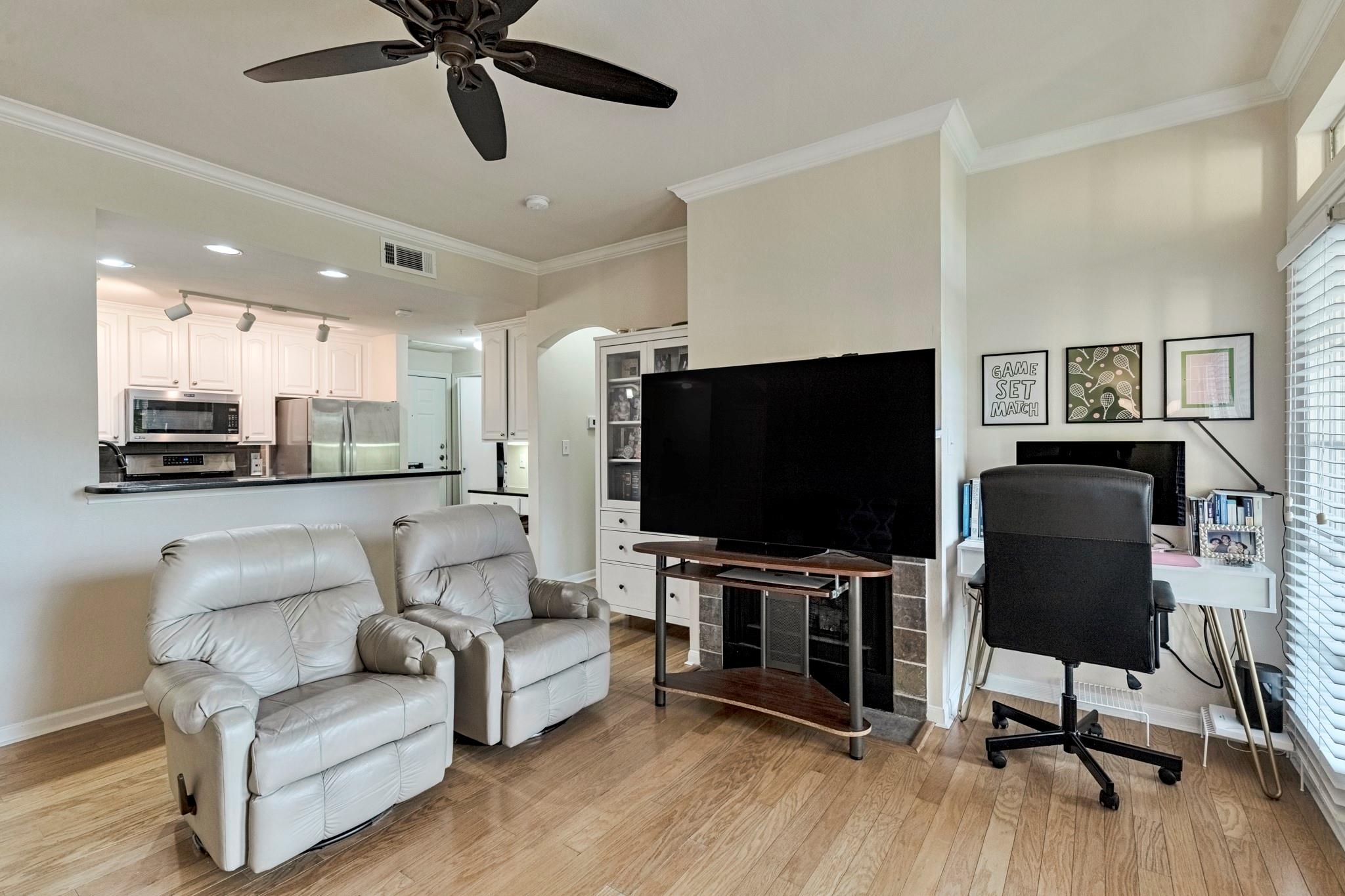 9525 N Capital Of Texas Highway # 124